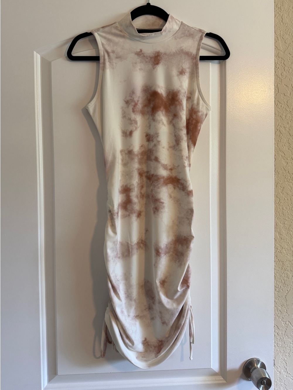 Guess Sleeveless Mock Neck Midi Dress in Cream and Brown Tie-Dye